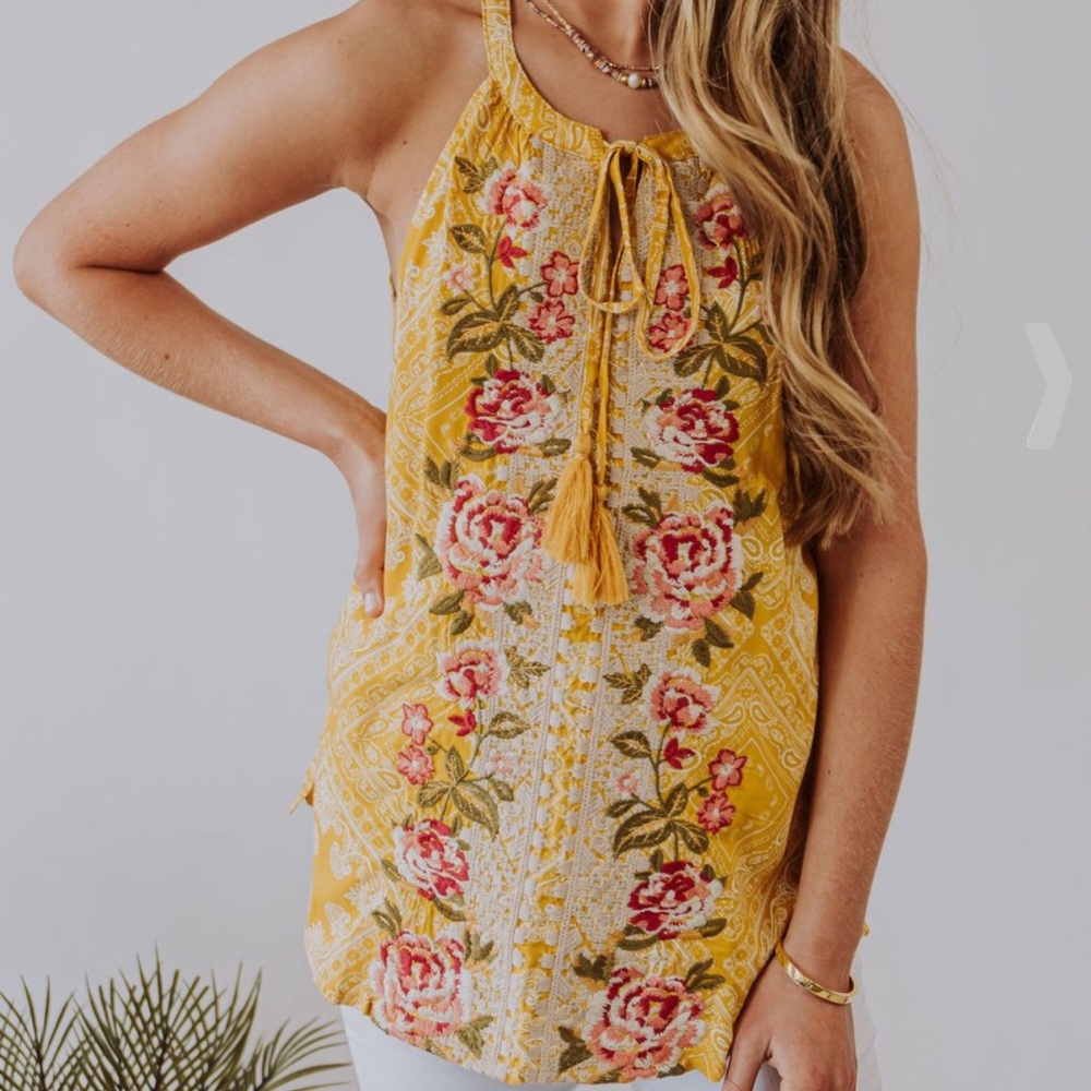 💚5/$25 SALE!💚 Savana Jane Sunshine Seeker Embroidered Yellow Sleeveless Top Sz S